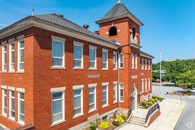 Come and see what Baker Elementary School has to offer.