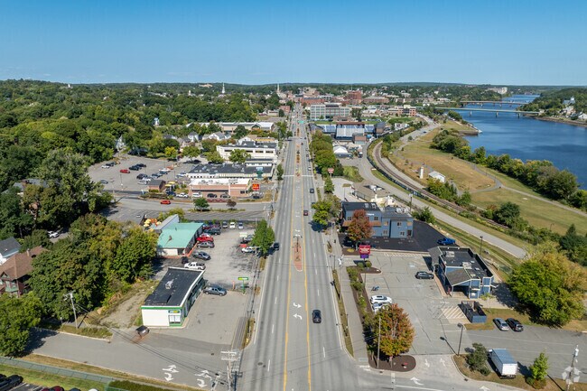 With its proximity to the Penobscot River, it’s no wonder why folks love West Side Village.