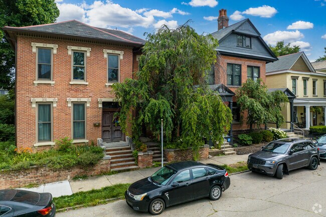 Italianate and Queen Anne-style homes are some of the common styles in Italian Village.