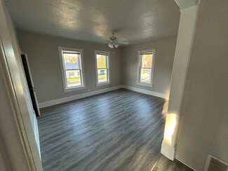 406 W 5th St Unit 2, Shawano, WI 54166