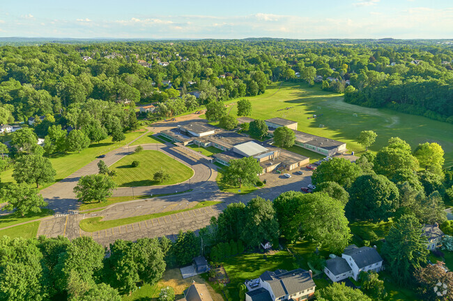 Jefferson Road Elementary School has an overall A grade from Niche.