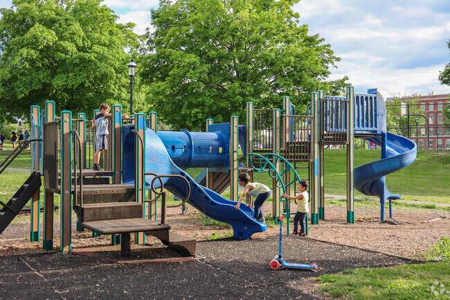 South Common Park occupies a large portion of the Back Central, offering a pool and playground.