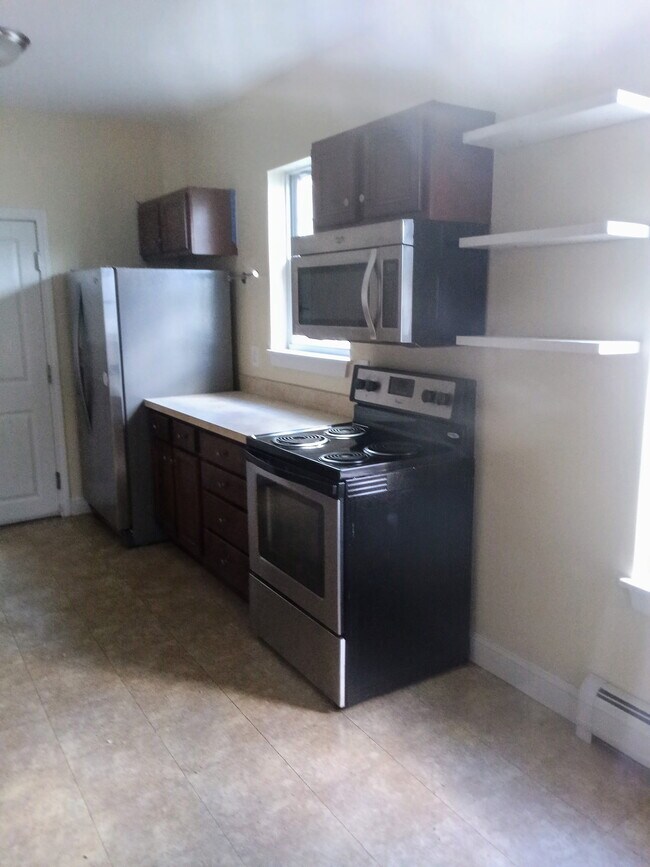 49 Rimmon St unit 1, Manchester, NH 03102 - photo 3