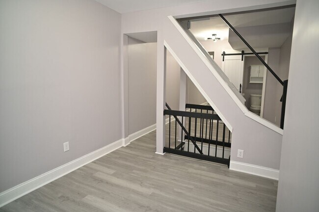 2544 Druid Hill Ave, Baltimore, MD 21217 - photo 6