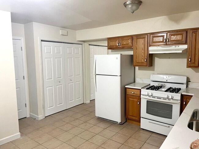 2290 Jericho Rd, Aurora, IL 60506 - photo 3