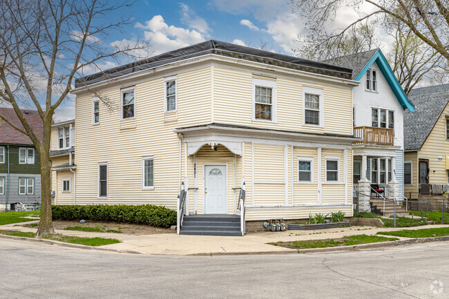 Each home is unique in the Amani neighborhood.