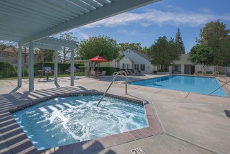 931 Rebecca Way, Corona, CA 92878