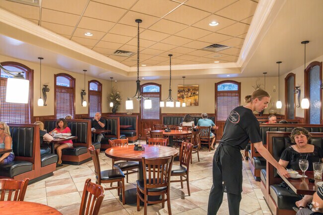 Enjoy the Amity locally owned and operated, Vincenzo's, for a quality Italian meal selection.