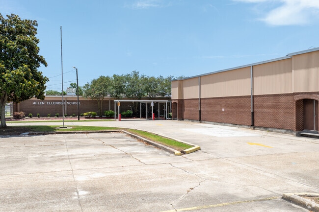 Allen Ellender School is located in Marrero, LA.