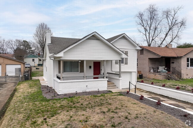 Some subdivisions have smaller more cozy homes in Oakwood Place.