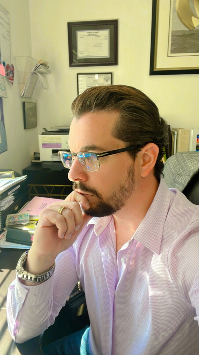 Ali Sanz