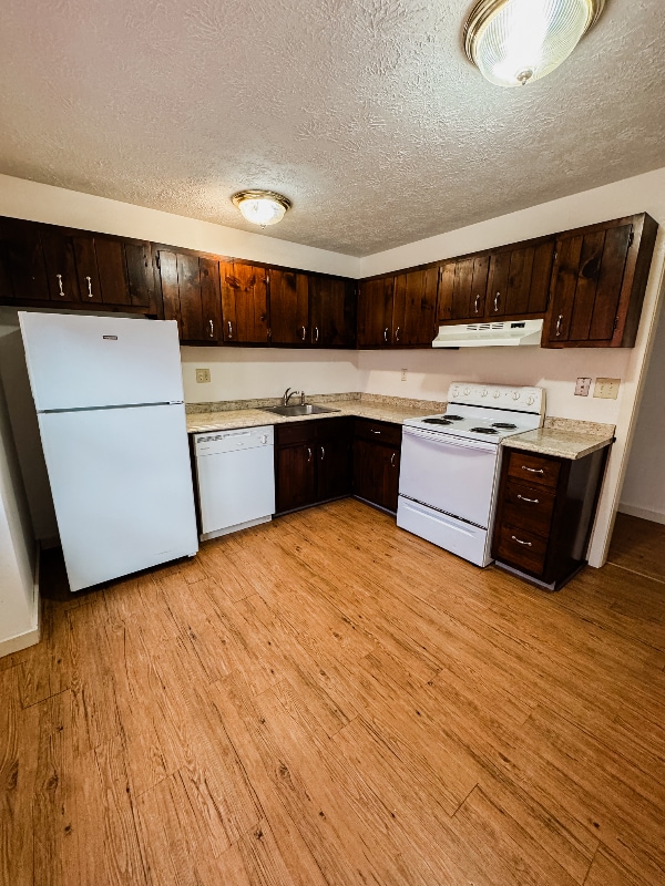 23 Crown St Unit 4, Stafford, CT 06076