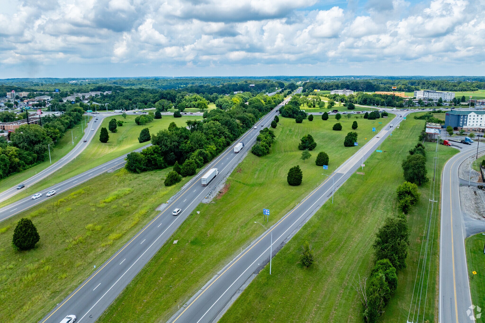 I-24 is a major interstate that runs north and south near Ellington Chase.