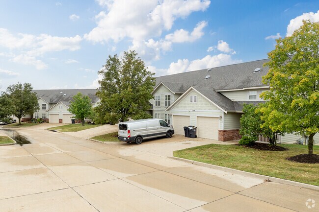 Pockets of condos can be found throughout Hominy Branch.