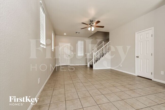 5485 Ovando Way, Las Vegas, NV 89122 - photo 4