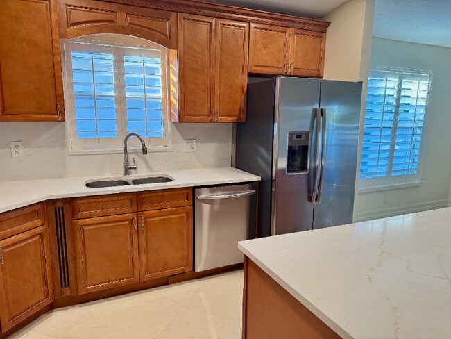 209 Preserve Ct, Royal Palm Beach, FL 33411 - photo 6