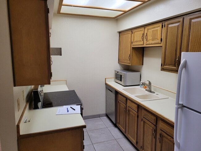 Skyline Springs unit 120, Tucson, AZ 85718 - photo 6