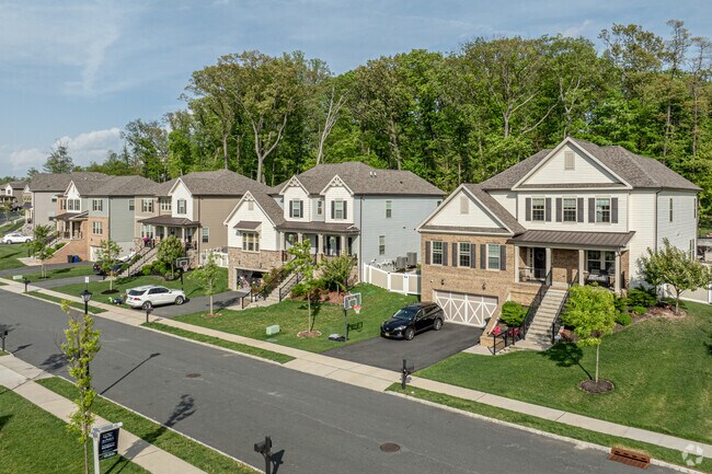 North Caldwell has a mix of newer and older homes, blending tradition with modernity.
