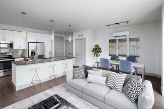 10655 Main St, Bellevue, WA 98004