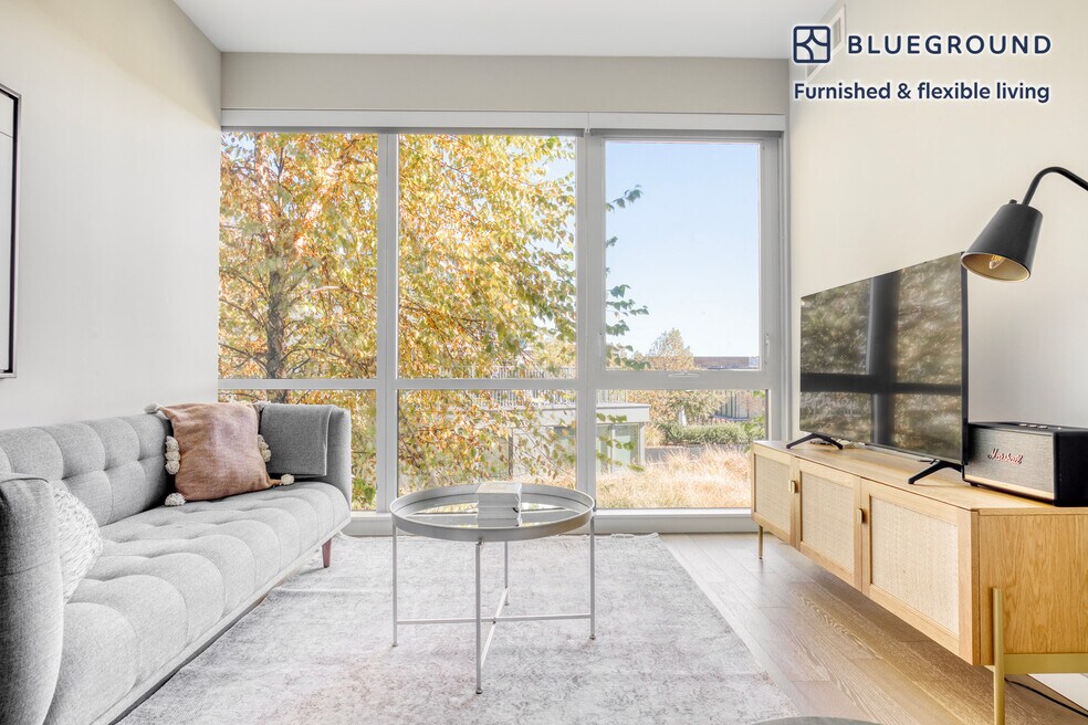 3 Tingey Square SE unit FL3-ID277, Washington, DC 20003 - photo 1