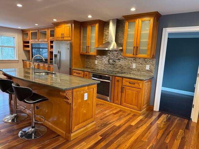 7209 Needwood Rd, Derwood, MD 20855 - photo 2