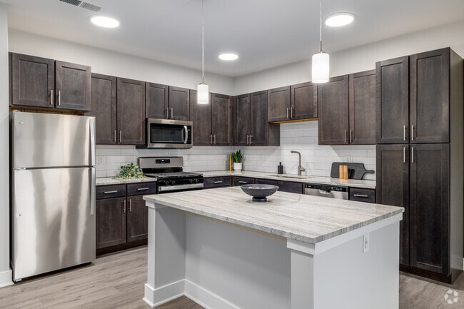 Cypress - 1BR, 1BA - 882SF - Kitchen