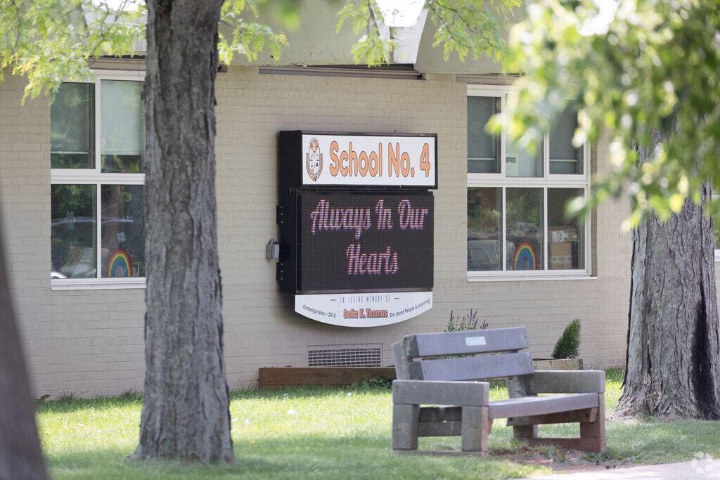 School #4 in Linden, NJ.
