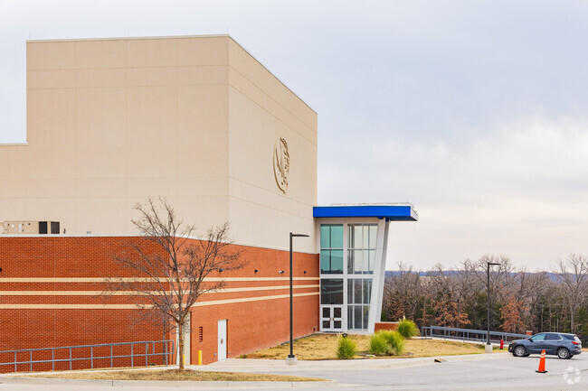 Stroud High School offer a variety of programs that challenge children.