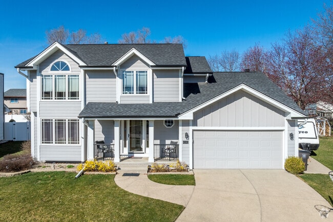 Meredith's New Traditional homes typically have three or four bedrooms and finished basements.