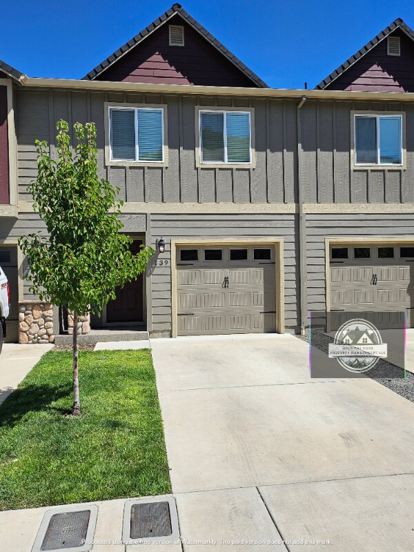 139 Rivers Edge Ct, Gold Hill, OR 97525