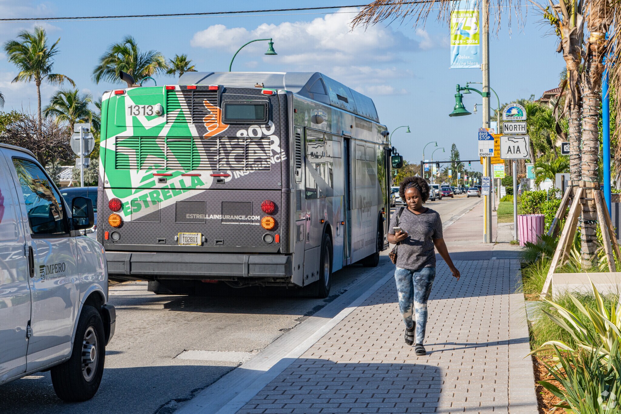 Bus Dropping Of a Passenger