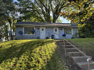 1319 17th St, Rock Island, IL 61201