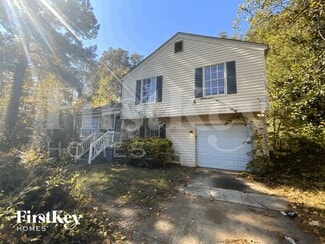 457 Maid Marion Ln, Stone Mountain, GA 30087