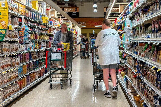 Residents in Lumberton like to go to ShopRite for their groceries.