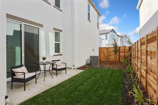 6411 Jacinto Way, Sacramento, CA 95823 - photo 6