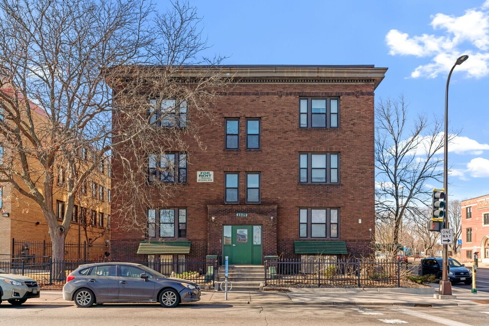 1101 S 7th St, Minneapolis, MN 55415 - photo 1