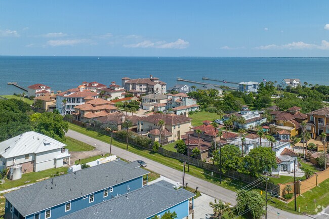 Mansions on the coast in Seabrook, TX are luxurious homes with stunning views of the Gulf of Mexico.