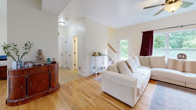 32 Revere Run, Mechanicville, NY 12118 - photo 2