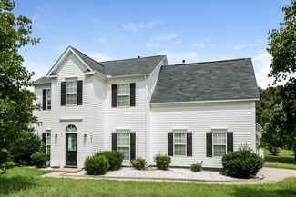 9935 Sweet Plum Dr, Charlotte, NC 28215