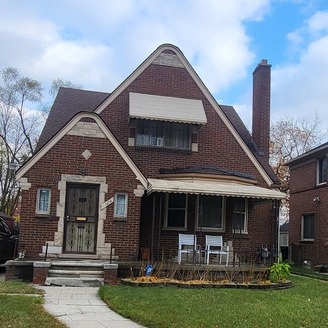 17376 Littlefield St unit Upper Level, Detroit, MI 48235 - photo 2