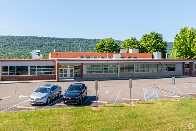 Hegins-Hubley Elementary School earns a C from Niche.