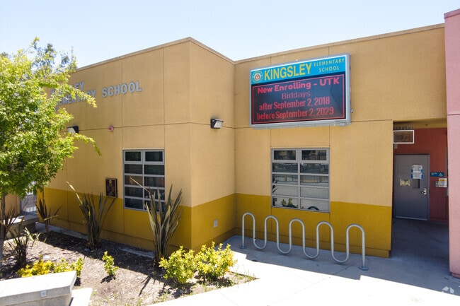 Kingsley Elementary School earns a B-minus from Niche.