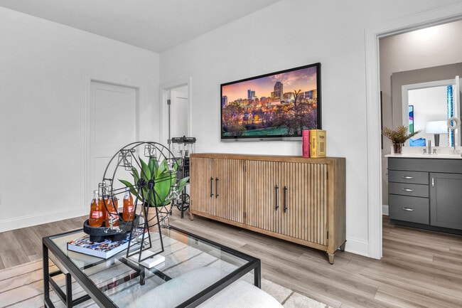 509 Maumelle Way, Durham, NC 27703 - photo 6