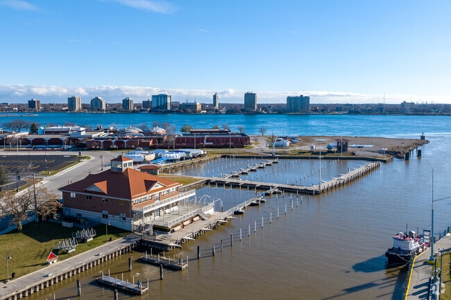 Members of Port Huron Yacht Club enjoy easy access to their boats and the nautical community.