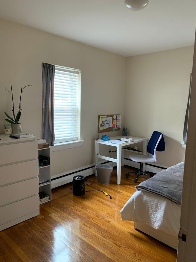 Pictures are representative samples of the advertised unit. In some cases, the actual units you tour