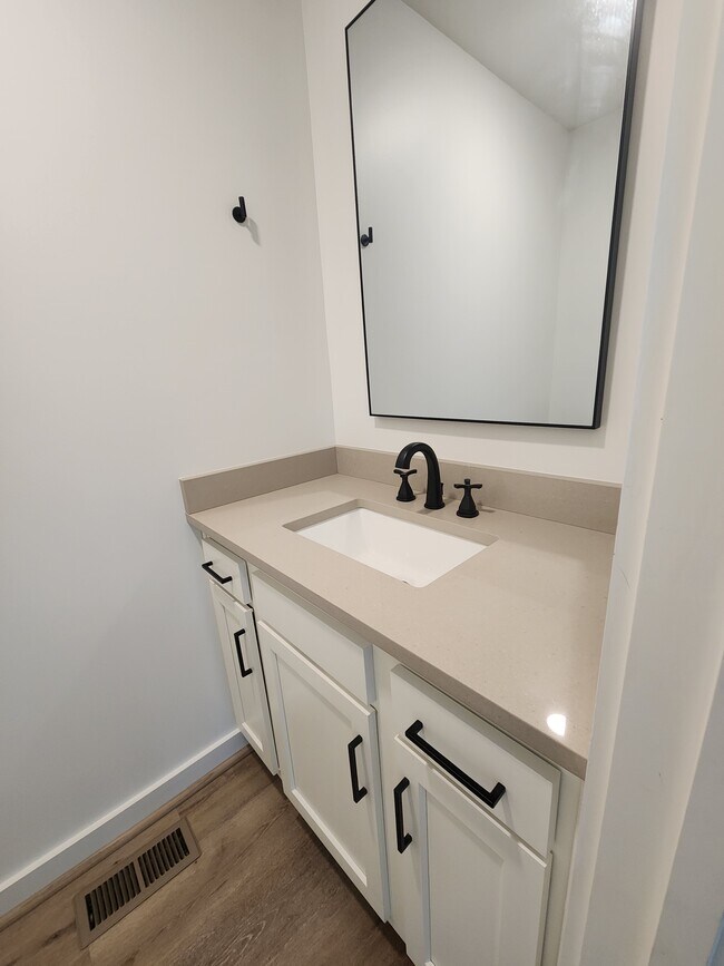 1719 13th Ct S, Birmingham, AL 35205 - photo 5