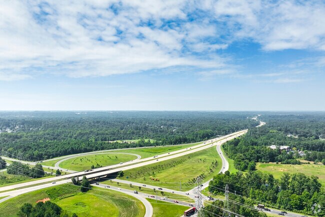 Quick and easy interstate access make Mountain Island convenient for any travel needs.