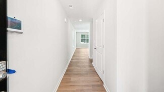 2901 Penninger Cir, Charlotte, NC 28262