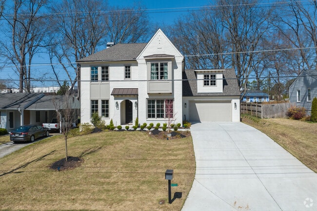 Single family homes in Bolton can range from $610,000 to over $800,000.