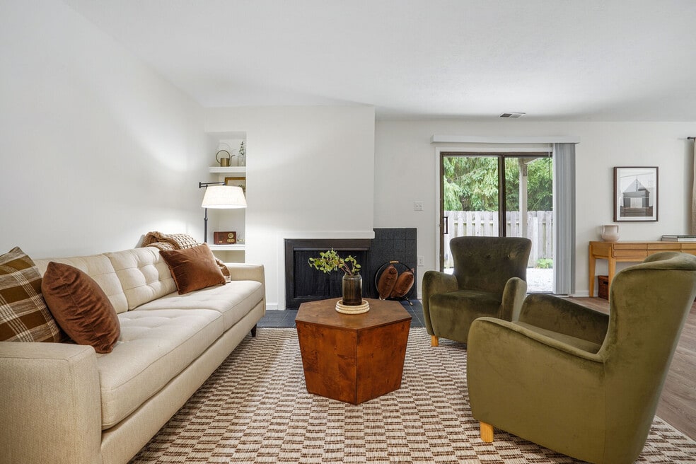 Woodbridge Apartments, Fort Wayne, IN 46825 - photo 1